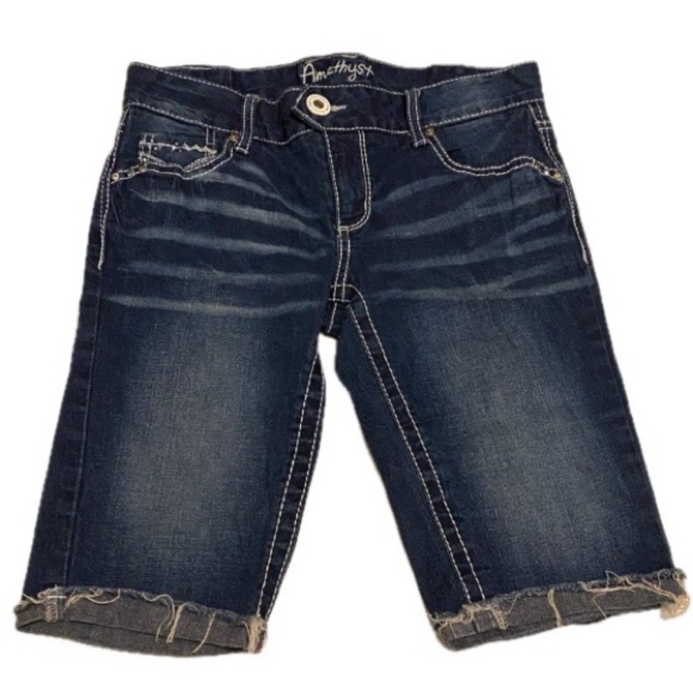 Amethyst Women’s Size 3 Blue Jean Shorts with Frayed Hem and Button Pockets